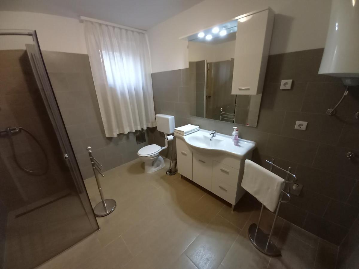 Apartments Lungo プーラ エクステリア 写真
