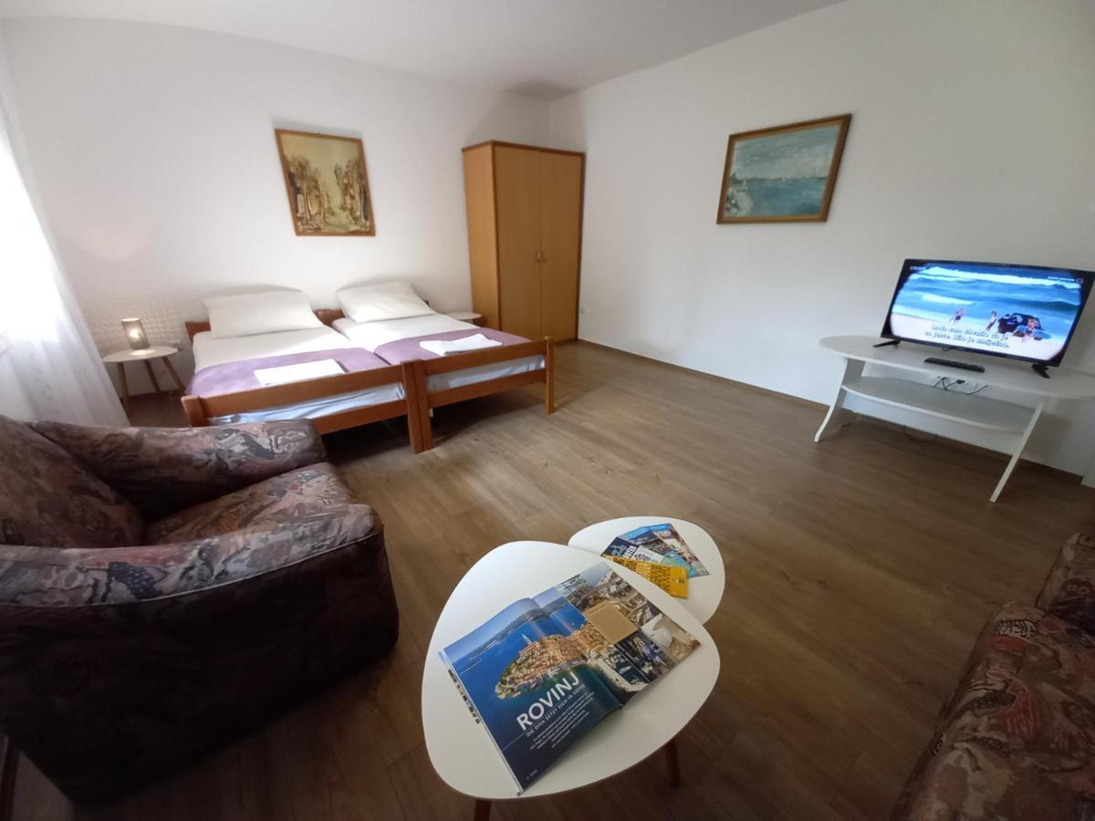 Apartments Lungo プーラ エクステリア 写真