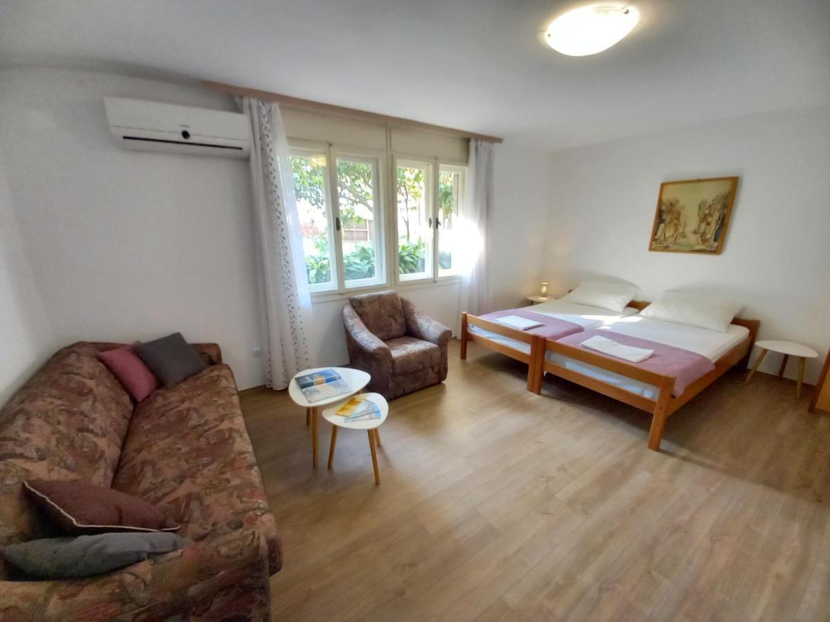 Apartments Lungo プーラ エクステリア 写真